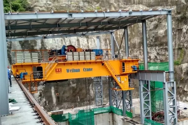 300 ton overhead crane for Honduras Patuka Ⅲ hydropower station.